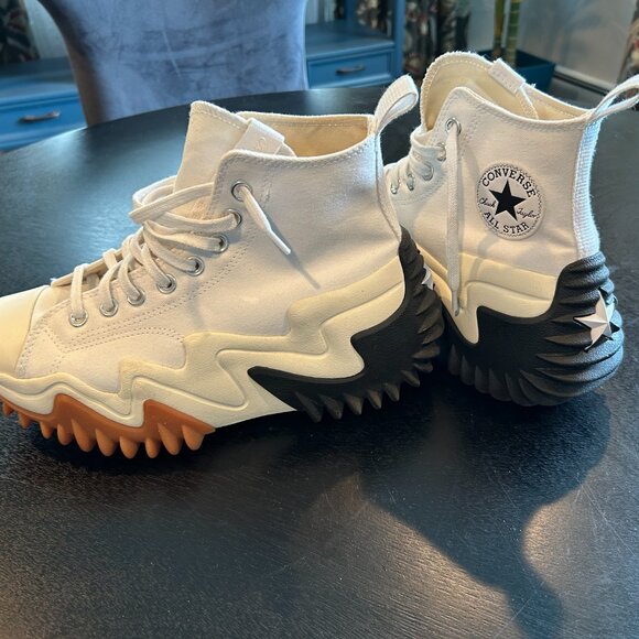 Womens Converse Run Star Motion Sneakers - Picture 2 of 6